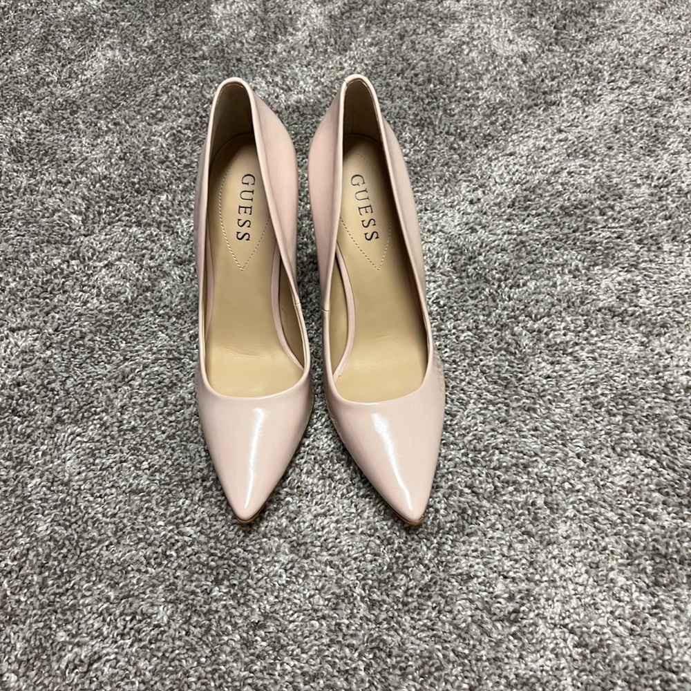 Gorgeous Guess heels